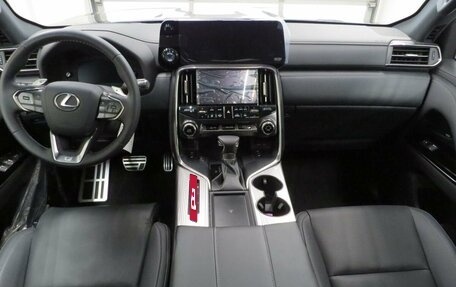 Lexus LX, 2024 год, 20 700 000 рублей, 14 фотография