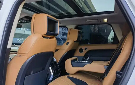 Land Rover Range Rover Sport II, 2022 год, 7 836 000 рублей, 8 фотография