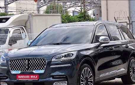 Lincoln Aviator II, 2022 год, 5 990 000 рублей, 2 фотография
