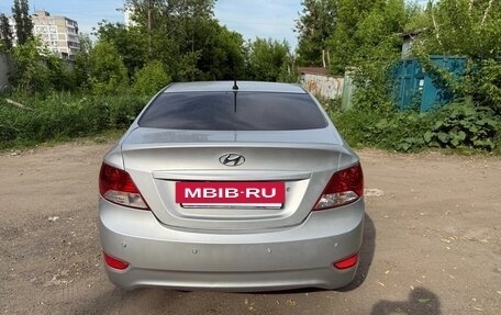 Hyundai Solaris II рестайлинг, 2011 год, 550 000 рублей, 4 фотография