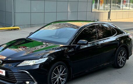 Toyota Camry, 2021 год, 2 990 000 рублей, 3 фотография