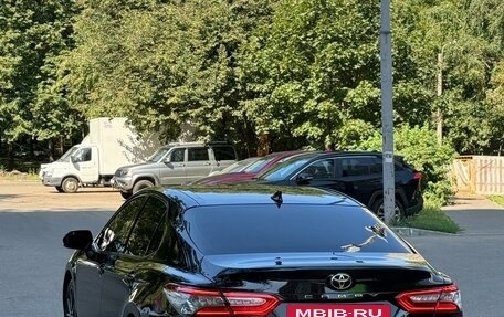 Toyota Camry, 2021 год, 2 990 000 рублей, 5 фотография