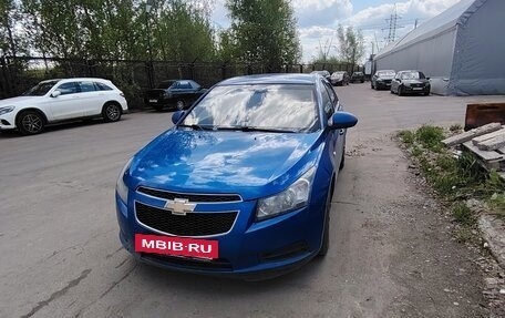 Chevrolet Cruze II, 2009 год, 540 000 рублей, 4 фотография