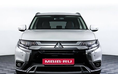 Mitsubishi Outlander III рестайлинг 3, 2019 год, 2 432 000 рублей, 2 фотография