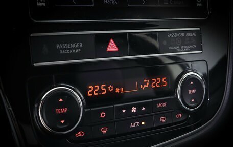 Mitsubishi Outlander III рестайлинг 3, 2019 год, 2 432 000 рублей, 20 фотография