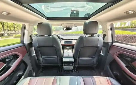 Land Rover Range Rover Evoque II, 2022 год, 3 053 000 рублей, 13 фотография