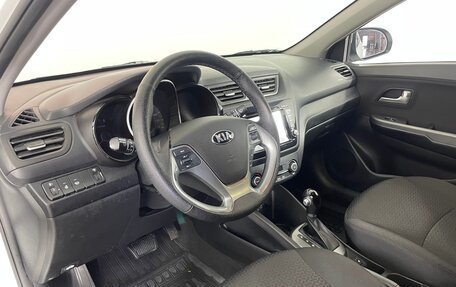 KIA Rio III рестайлинг, 2016 год, 1 080 000 рублей, 10 фотография
