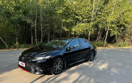 Toyota Camry, 2022 год, 3 300 000 рублей, 5 фотография
