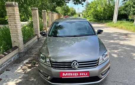 Volkswagen Passat B7, 2014 год, 1 490 000 рублей, 2 фотография