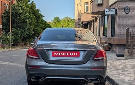 Mercedes-Benz E-Класс, 2019 год, 3 800 000 рублей, 7 фотография