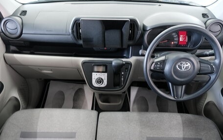 Toyota Passo III, 2017 год, 1 099 000 рублей, 14 фотография