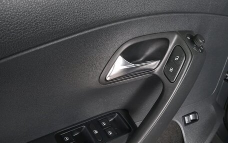 Volkswagen Polo VI (EU Market), 2017 год, 1 050 000 рублей, 16 фотография