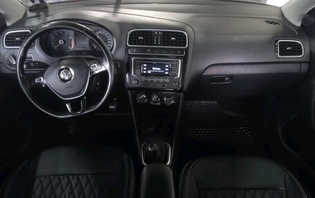 Volkswagen Polo VI (EU Market), 2017 год, 1 050 000 рублей, 12 фотография