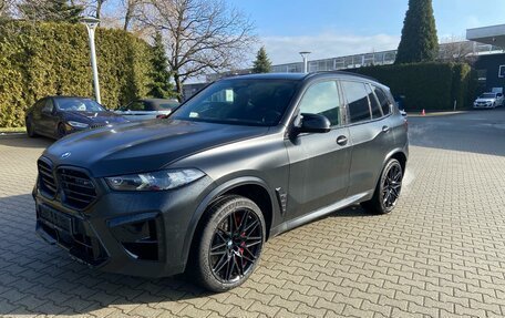 BMW X5 M, 2024 год, 26 900 000 рублей, 2 фотография