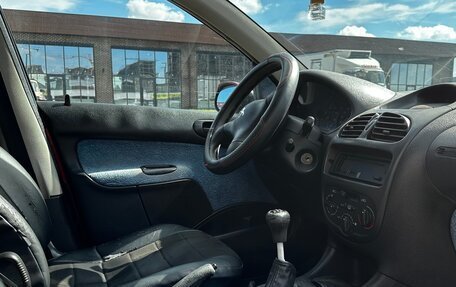 Peugeot 206, 2001 год, 250 000 рублей, 12 фотография