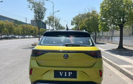 Volkswagen T-Roc I, 2022 год, 1 800 000 рублей, 4 фотография
