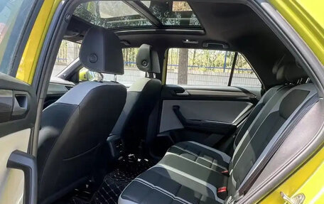 Volkswagen T-Roc I, 2022 год, 1 800 000 рублей, 6 фотография