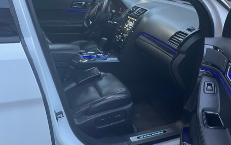 Ford Explorer VI, 2014 год, 2 449 999 рублей, 6 фотография