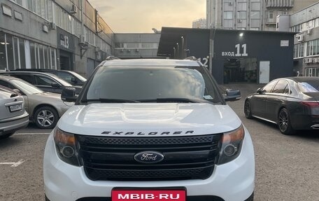 Ford Explorer VI, 2014 год, 2 449 999 рублей, 3 фотография