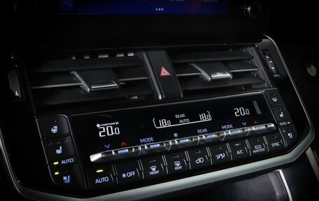 Toyota Land Cruiser, 2021 год, 9 830 000 рублей, 25 фотография
