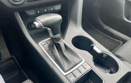 KIA Sportage IV рестайлинг, 2018 год, 1 999 000 рублей, 10 фотография