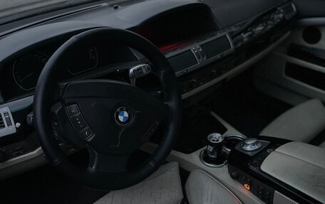 BMW 7 серия, 2003 год, 650 000 рублей, 7 фотография