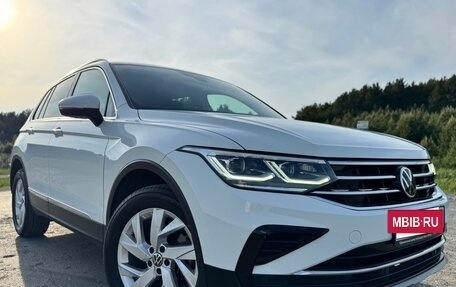 Volkswagen Tiguan II, 2022 год, 3 300 000 рублей, 6 фотография