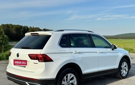 Volkswagen Tiguan II, 2022 год, 3 300 000 рублей, 13 фотография
