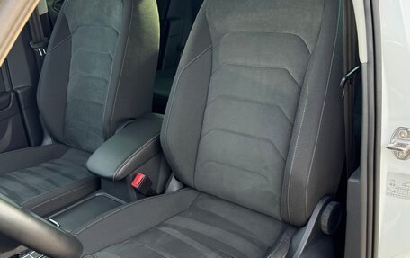 Volkswagen Tiguan II, 2022 год, 3 300 000 рублей, 26 фотография