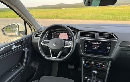 Volkswagen Tiguan II, 2022 год, 3 300 000 рублей, 32 фотография