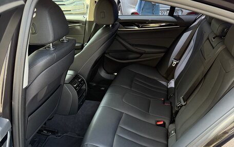 BMW 5 серия, 2018 год, 3 690 000 рублей, 10 фотография