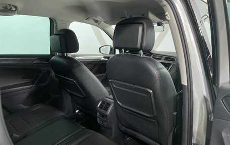 Volkswagen Tiguan II, 2018 год, 2 495 000 рублей, 16 фотография