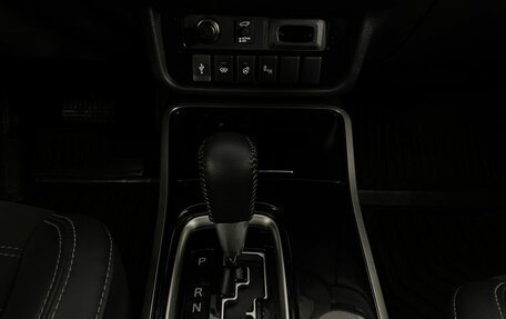 Mitsubishi Outlander III рестайлинг 3, 2021 год, 2 785 000 рублей, 13 фотография