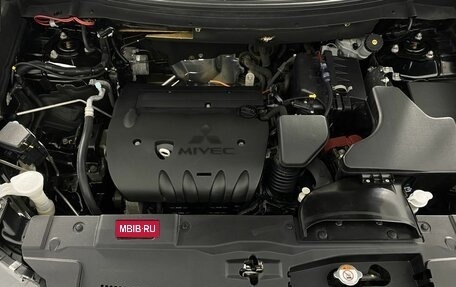 Mitsubishi Outlander III рестайлинг 3, 2021 год, 2 785 000 рублей, 16 фотография