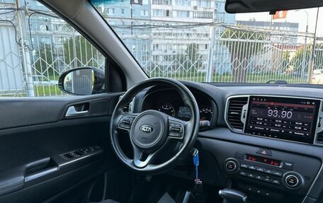 KIA Sportage IV рестайлинг, 2018 год, 2 099 000 рублей, 15 фотография