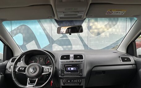 Volkswagen Polo VI (EU Market), 2018 год, 1 350 000 рублей, 2 фотография