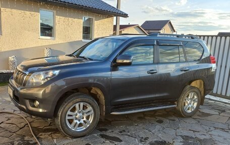 Toyota Land Cruiser Prado 150 рестайлинг 2, 2013 год, 4 200 000 рублей, 10 фотография