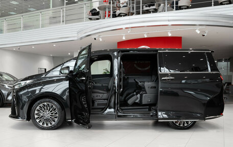 Lexus LM, 2024 год, 17 850 000 рублей, 18 фотография