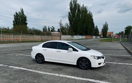 Honda Civic VIII, 2010 год, 1 000 000 рублей, 2 фотография