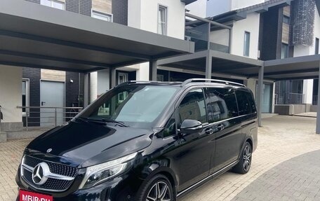 Mercedes-Benz V-Класс, 2021 год, 12 500 000 рублей, 3 фотография