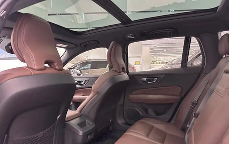 Volvo V60 II, 2021 год, 3 117 000 рублей, 9 фотография