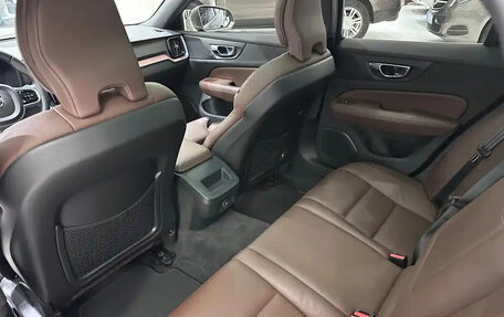 Volvo V60 II, 2021 год, 3 117 000 рублей, 8 фотография