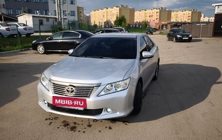 Toyota Camry, 2013 год, 1 700 000 рублей, 2 фотография