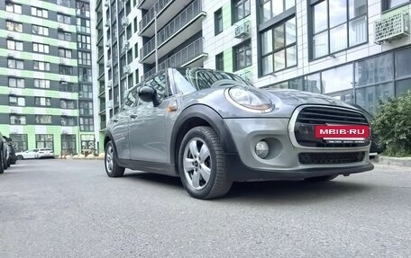MINI Hatch, 2018 год, 1 350 000 рублей, 16 фотография