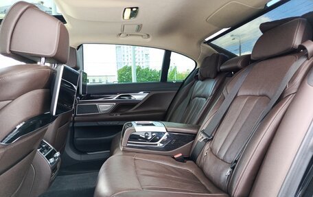 BMW 7 серия, 2020 год, 6 090 000 рублей, 12 фотография