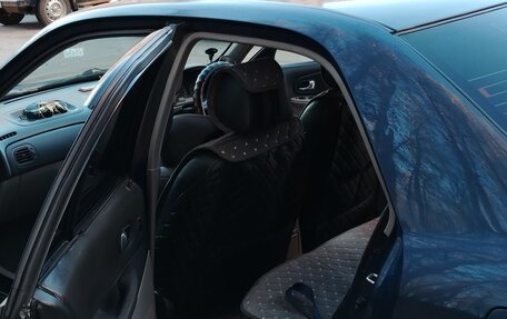 Mazda 323, 2001 год, 400 000 рублей, 12 фотография