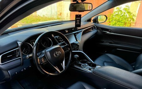 Toyota Camry, 2019 год, 2 400 000 рублей, 7 фотография