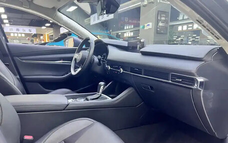 Mazda 3, 2022 год, 1 790 000 рублей, 19 фотография