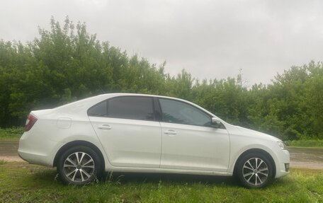 Skoda Rapid I, 2018 год, 1 000 000 рублей, 4 фотография