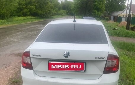 Skoda Rapid I, 2018 год, 1 000 000 рублей, 3 фотография